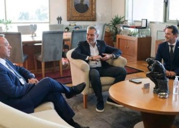 Την αποφασιστικότητα της κυβέρνησης να ενισχύσει την Τοπική Αυτοδιοίκηση εξέφρασε ο Χρ. Σταϊκούρας μετά τη συνάντηση του με τον Κ. Ζέρβα