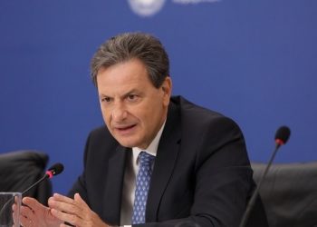 5,6 δισ. ευρώ πάνω από τον στόχο τα δημόσια έσοδα το 8μηνο του 2022