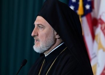 Τον άμεσο τερματισμό της παράνομης τουρκικής κατοχής στην Κύπρο ζήτησε ο αρχιεπίσκοπος Αμερικής