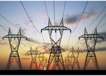 Ρεύμα: Πώς θα φορολογηθούν τα υπερκέρδη των ηλεκτροπαραγωγών