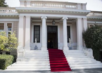 Έκτακτη σύσκεψη στο Μαξίμου στις 17:00 για την ενεργειακή κρίση
