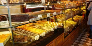 Αρτοποιεία: Το 15% κινδυνεύει να βάλει «λουκέτο» εξαιτίας της ακρίβειας