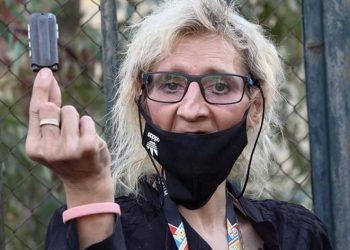 Καταγγελία-σοκ από πρόεδρο εκδιδόμενων γυναικών: Ο Μίχος έφερνε και εξέδιδε τη 12χρονη σε επώνυμους!