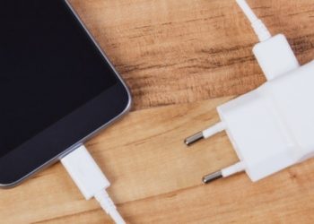 Ένας φορτιστής για όλα στην ΕΕ