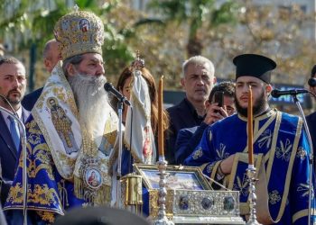 Με τιμές Αρχηγού Κράτους ο Πειραιάς υποδέχθηκε την ΤΙΜΙΑ ΖΩΝΗ ΤΗΣ ΘΕΟΤΟΚΟΥ (VIDEO)