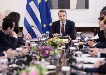 Μητσοτάκης: Διπλή αποστολή της κυβέρνησης να πρωτοστατεί στην ανάπτυξη και να στηρίζει τους πολίτες