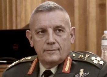 Κωνσταντίνος Φλώρος: «Συνεχίζω απερίσπαστος την εκτέλεση των καθηκόντων μου επ’ ωφελεία της πατρίδας»