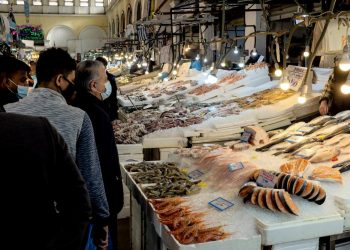 Καθαρά Δευτέρα: Κανονικά θα λειτουργήσουν λαϊκές και καταστήματα τροφίμων