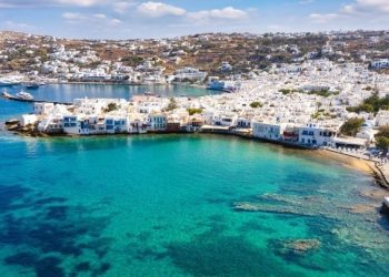 «Θεαματική τουριστική ανάπτυξη της Ελλάδας»