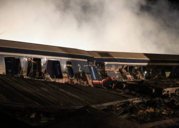 Τέμπη – φοιτήτρια: «Ήταν να επιβιβαστώ στο 2ο βαγόνι, ο φίλος μου είπε μπες στο τελευταίο» (VIDEO)