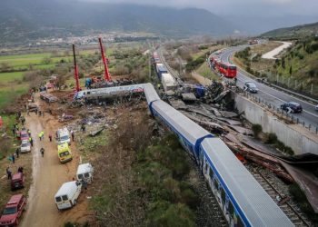 Πολύνεκρη τραγωδία μετά από σύγκρουση τρένων: Τριήμερο εθνικό πένθος με απόφαση του Κυριάκου Μητσοτάκη