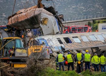 Σύγκρουση τρένων στα Τέμπη: Νεκρές δίδυμες και η ξαδέρφη τους!