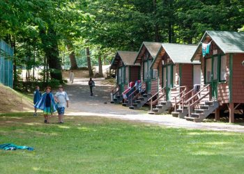 ΔΥΠΑ: Παρατείνεται η προθεσμία υποβολής αιτήσεων για τις παιδικές κατασκηνώσεις