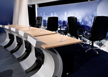 Διακομματική για debate: Απορρίφθηκε το αίτημα των δημοσιογράφων για ελεύθερες ερωτήσεις