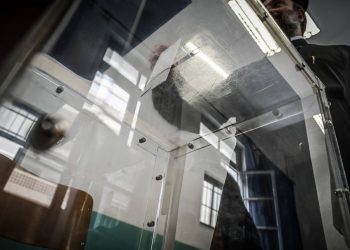 Πέντε συλλήψεις για απόπειρα εξαγοράς ψήφων στην Καρδίτσα