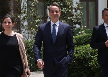 Κατέθεσε την εντολή ο Κυρ. Μητσοτάκης- Σήμερα στις 11:00, ο Αλ. Τσίπρας στην ΠτΔ