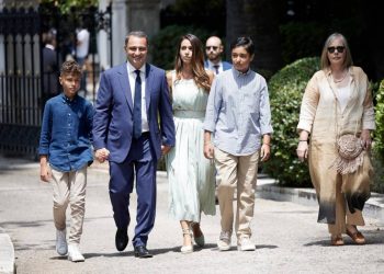 Μάξιμος Σενετάκης: Η… πρωτιά στην ορκωμοσία