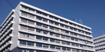 Ηλεκτρονική τιμολόγηση: Ποια “μπόνους” δίνει η Εφορία σε επιχειρήσεις και ελεύθερους επαγγελματίες
