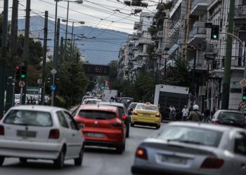 Δίπλωμα οδήγησης: Πότε πρέπει να αντικατασταθεί και σε ποιες περιπτώσεις επιβάλλεται πρόστιμο 200 ευρώ
