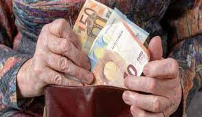 Συντάξεις: Πώς και πόσο αυξάνεται το μηνιάτικο για 400.000 συνταξιούχους