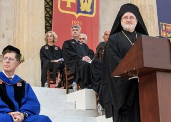 Ελπιδοφόρος προς τους τελειόφοιτους του Κολλεγίου Αθηνών και Ψυχικού: Ο δρόμος σας να είναι γεμάτος περιπέτειες και γνώσεις