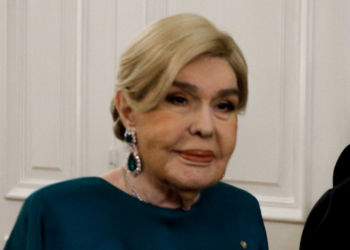 Μαριάννα Βαρδινογιάννη: Σε στενό οικογενειακό κύκλο η κηδεία της