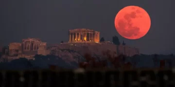 Εκδηλώσεις σε μνημεία και αρχαιολογικούς χώρους για την Πανσέληνο του Αυγούστου – Κλειστή η Ακρόπολη