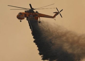 Eκτακτη διϋπουργική σύσκεψη για τις πυρκαγιές – Εκκενώνονται άλλοι δυο οικισμοί στον Έβρο-Μήνυμα 112 και για τα Ψαχνά Ευβοίας