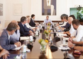 Άμεσα μέτρα για Έβρο και Πάρνηθα αποφασίστηκαν στην διυπουργική σύσκεψη στο Μαξίμου υπό τον πρωθυπουργό (VIDEO)