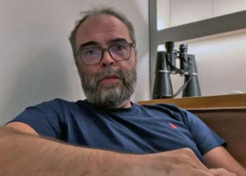 Ο πρώην ιερέας Ανδρέας Κονάνος αποκάλυψε ότι είναι gay (VIDEO)