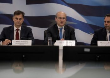 Τέσσερις άξονες πρωτοβουλιών και 1 δισ. ευρώ σε νέα μέτρα στήριξης των εισοδημάτων των πολιτών (VIDEO)