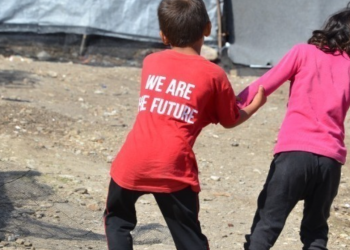 Ενισχύεται από τον ΕΜΕΑ η αρωγή και η στήριξη σε ασυνόδευτους ανήλικους και ευάλωτους με προσφυγικό προφίλ