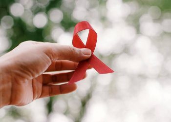 Ευρωπαϊκή Εβδομάδα Εξέτασης HIV/AIDS: Δωρεάν και ανώνυμοι έλεγχοι από τον ΕΟΔΥ
