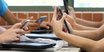 Youth Pass: Ολοταχώς για 50.000 αιτήσεις μέσα σε ένα 24ωρο