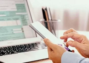 mYDATA: «Tσουχτερά» πρόστιμα για τους επαγγελματίες