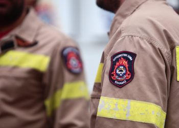 Υπ. Κλιματικής Κρίσης για κινητοποιήσεις εποχικών πυροσβεστών: Οι συμβάσεις ορισμένου χρόνου δεν μπορούν να μετατραπούν σε αορίστου