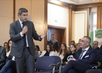 Λευτέρης Αυγενάκης: Οι καιροί επιτάσσουν την καθολική ένταξη των νέων τεχνολογιών και της καινοτομίας στην αγροτική παραγωγή