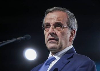 Σαμαράς για τα ομόφυλα ζευγάρια: Θα λέμε στον Ελληνικό λαό να ψηφίζει και ταυτόχρονα στους βουλευτές και τους υπουργούς να απέχουν;