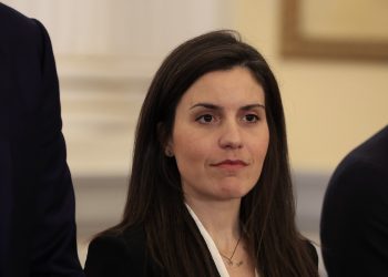 To καλωσόρισμα του Κυριάκου Πιερρακάκη στην Ιωάννα Λυτρίβη