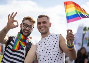 Ανακοίνωση της Ελληνικής Ψυχιατρικής Εταιρείας: «Η ομοφυλοφιλία δεν αποτελεί ψυχική νόσο»