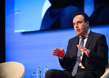 Δ. Παπαστεργίου: Έρχεται κατάργηση πιστοποιητικών στο Δημόσιο