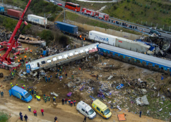 Τέμπη: Οι καμπάνες σε όλη τη χώρα θα χτυπήσουν πένθιμα 57 φορές, ένα χρόνο μετά την αδιανόητη τραγωδία