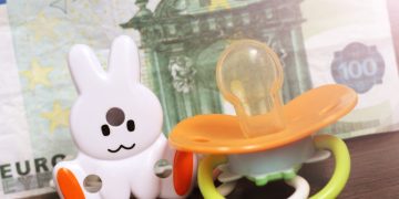 Τέλος Μαρτίου ανοίγει η πλατφόρμα για το επίδομα μητρότητας σε μη μισθωτές