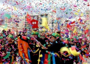 «Καρφίτσα δεν πέφτει» στους καρναβαλικούς προορισμούς της χώρας