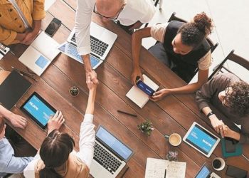 Κίνητρα για συγχωνεύσεις επιχειρήσεων και αύξηση της απασχόλησης των γυναικών