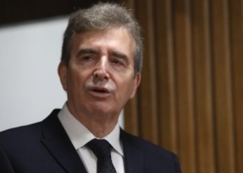 Τηλεδιάσκεψη Μ. Χρυσοχοΐδη με 2.500 αστυνομικούς, για την ενδοοικογενειακή βία