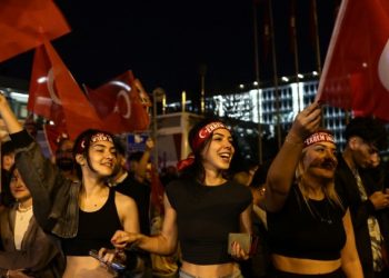 Αλλαγή πολιτικού σκηνικού στην Τουρκία με τη νίκη της αντιπολίτευσης στις τοπικές εκλογές