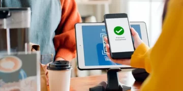 Χατζηδάκης: Μέχρι 31 Μαρτίου 2025 θα συνδεθούν με το IRIS όλες ανεξαιρέτως οι επιχειρήσεις