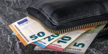 e-ΕΦΚΑ: Ποιοι πληρώνονται σήμερα