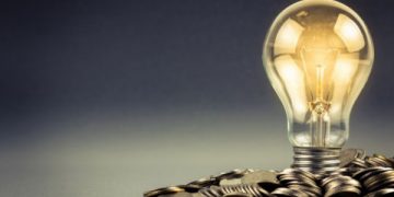 Τιμολόγια ρεύματος: Φθηνότερο ρεύμα το μεσημέρι